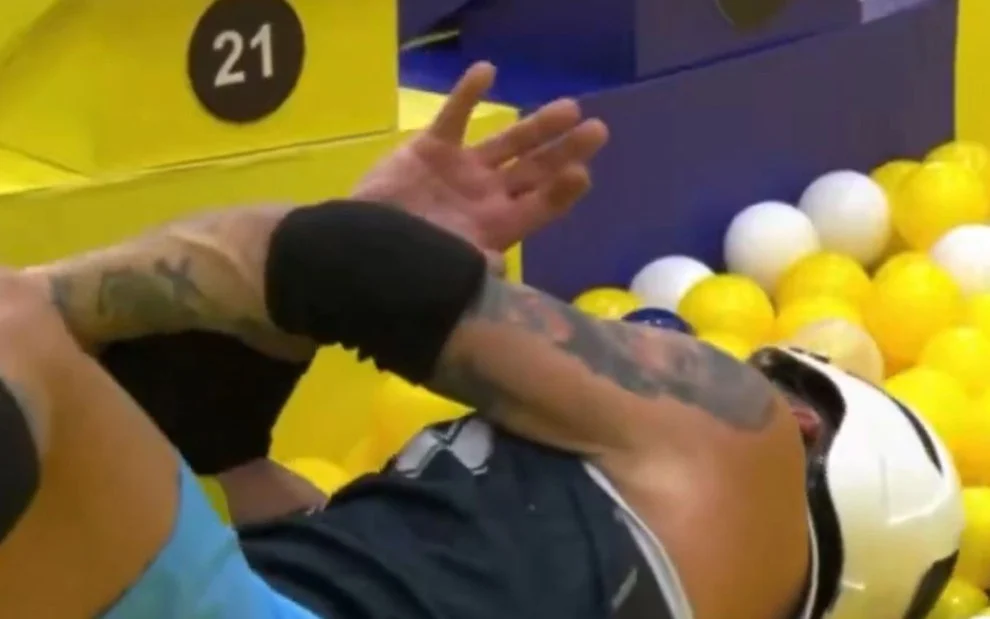 Henri Castelli sofre convulsão, e Prova do Líder de resistência é paralisada