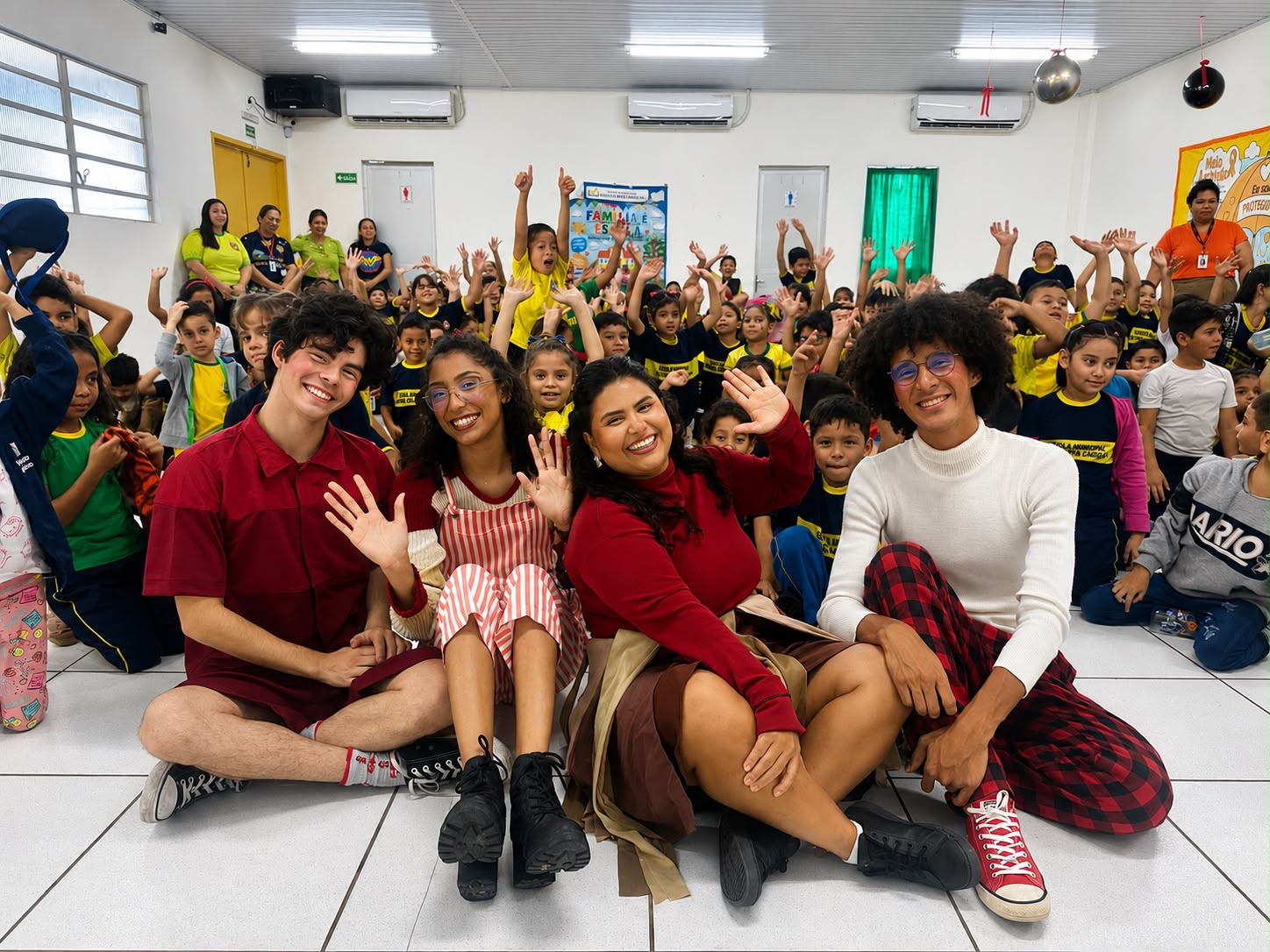 Projeto ENCENAR na Comunidade leva teatro e incentivo à leitura à Escola Municipal Poetisa Cora Coralina